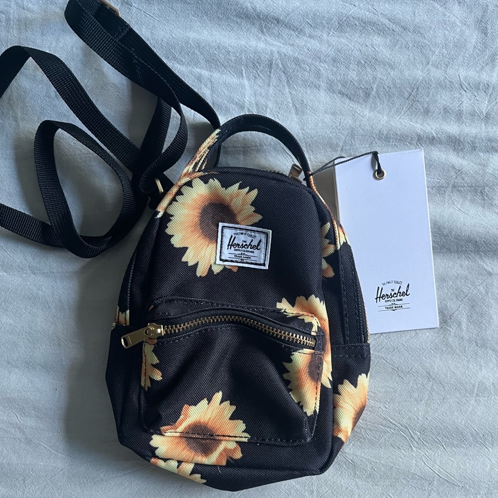 NWT HERSCHEL SUPPLY CO Nova Crossbody In Sunflower Field